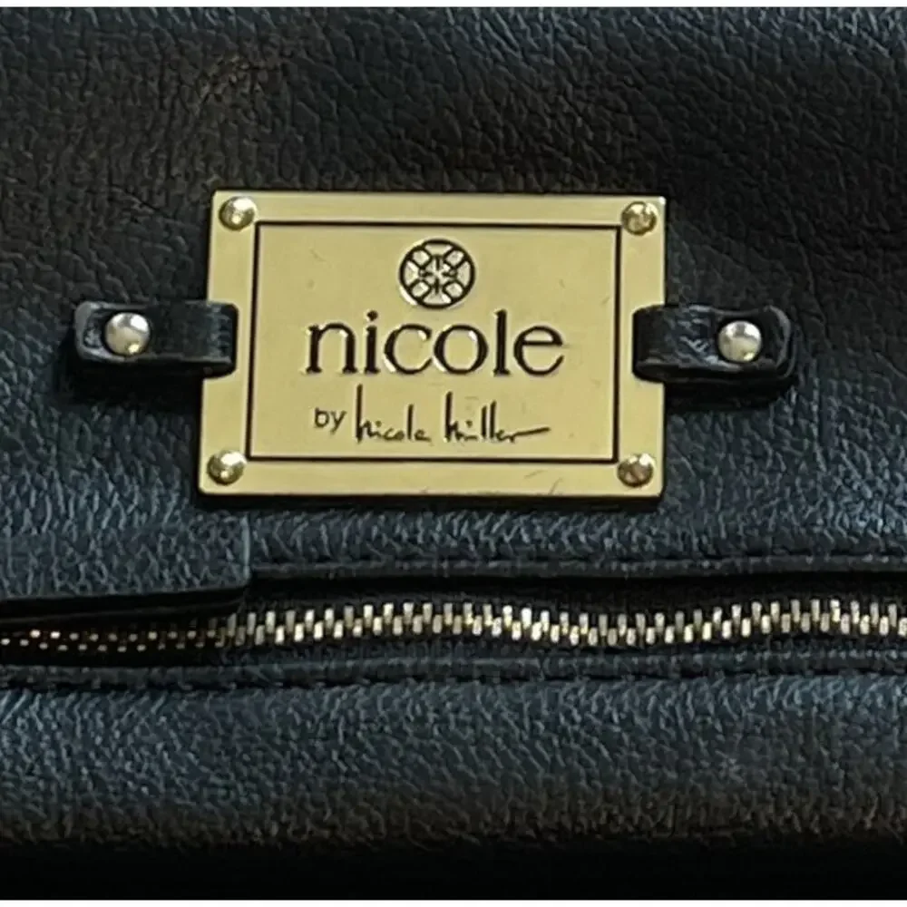 Nicole Miller nicole miller